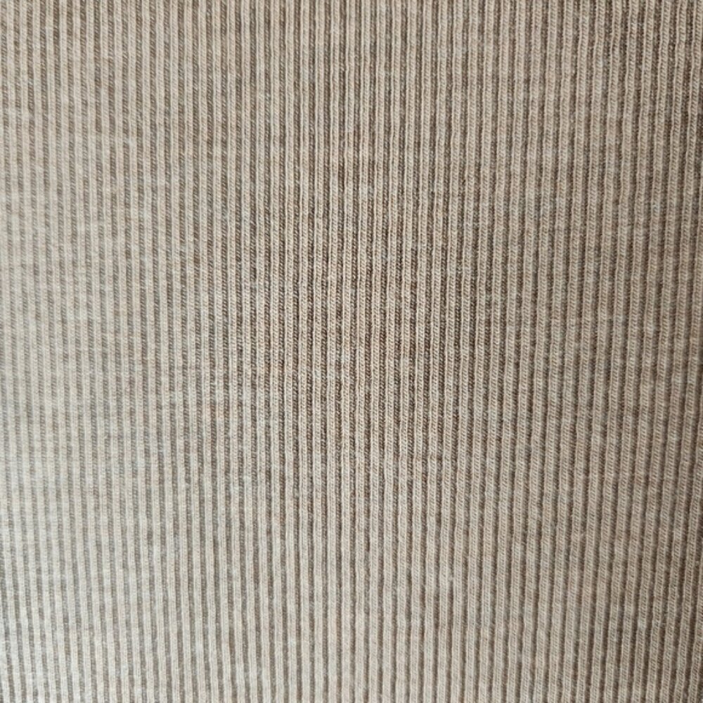Mondetta‎ small euc Beige Ribbed Henley Top - Picture 7 of 7